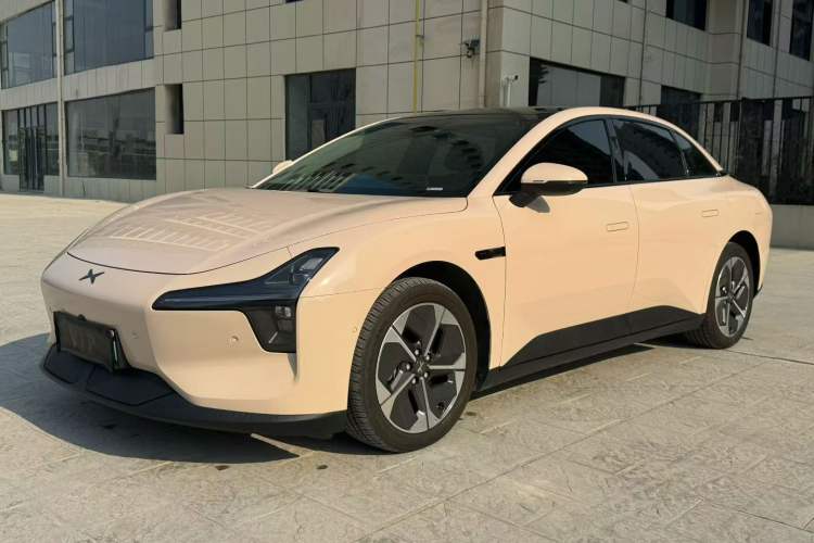 Used XPeng MONA M03 2024 620 with Ultra-Long Range