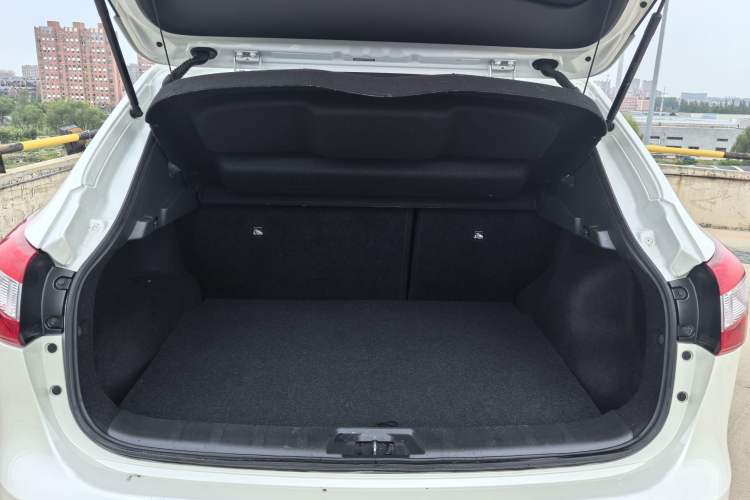 Used Nissan Qashqai 2017 2.0L CVT Smart Enjoyment Version China VI Standard