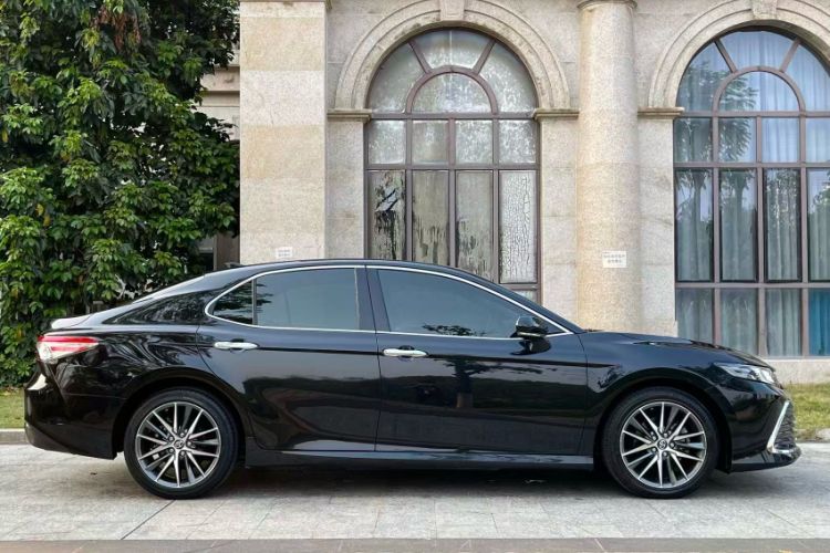 Used Toyota Camry 2021 2.5G Luxury Edition
