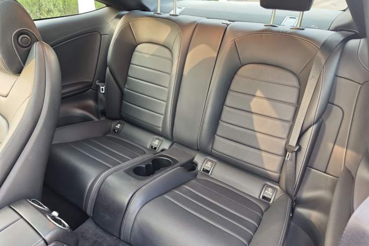 Used Mercedes-Benz C-Class 2020 C 260 Coupe Interior 3