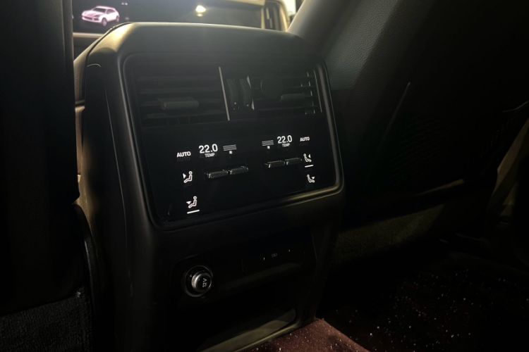 Used Porsche Cayenne 2024 Cayenne 3.0T Interior 3