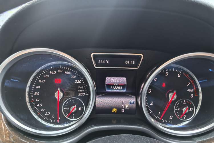 Used Mercedes-Benz GLS 2018 GLS 400 4MATIC Dynamic Model Odometer Close Up