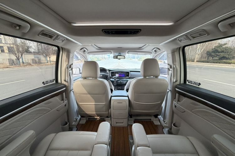 Used GAC Trumpchi M8 2018 320T Luxury Edition
