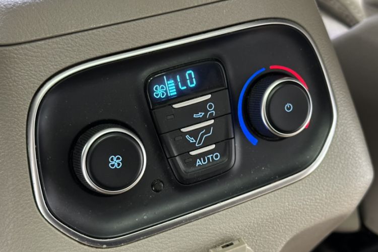 Used Ford Tourneo Custom 2017 2.0T Automatic Elite Edition