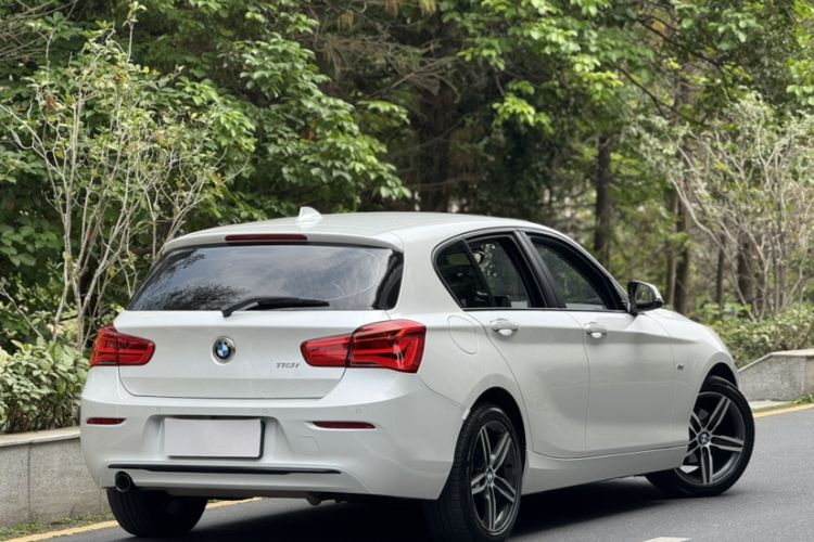 Used BMW 1 Series 2018 118i Sport Design Package Exterior 5