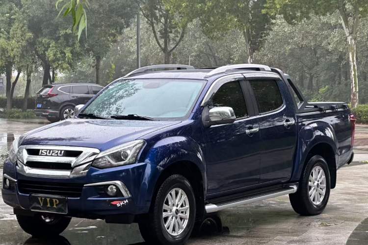 Used Isuzu D-MAX 2020 1.9T Two-Wheel Drive Automatic Comfort Edition China VI Standard RZ4E Hi-Power