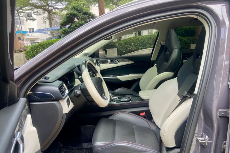 Used Lynk & Co 02 2022 1.5T DCT Shine Pro Interior 1