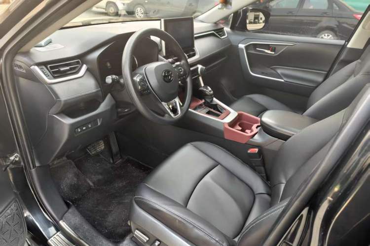 Used Toyota RAV4 2021 2.0L CVT Two-Wheel Drive Fashion Edition