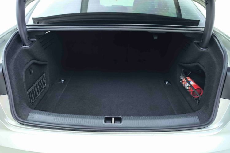 Used Audi A4L 2019 40 TFSI Fashion Version China V