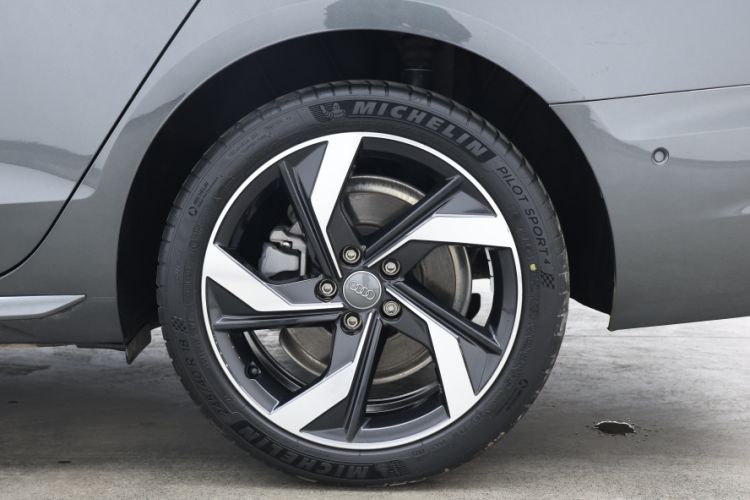 Used Audi A4L 2021 40 TFSI Enjoy Life Edition
