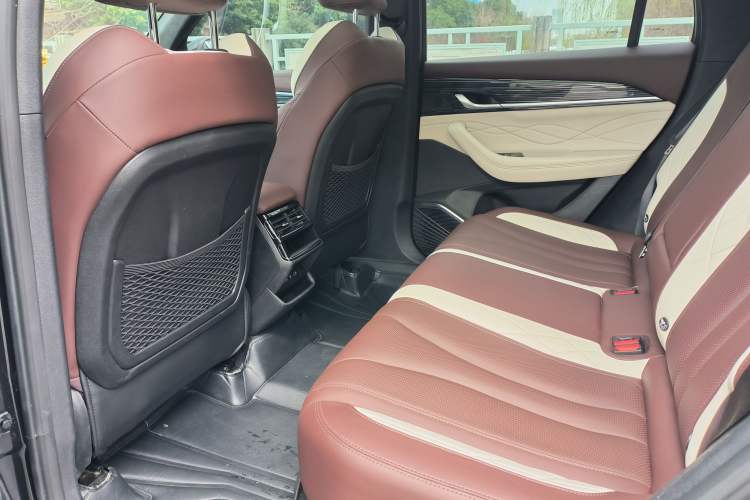 Used Geely Auto Monjaro L 2021 2.0TD DCT EVO Two-Wheel Drive Prestige Version Interior 6