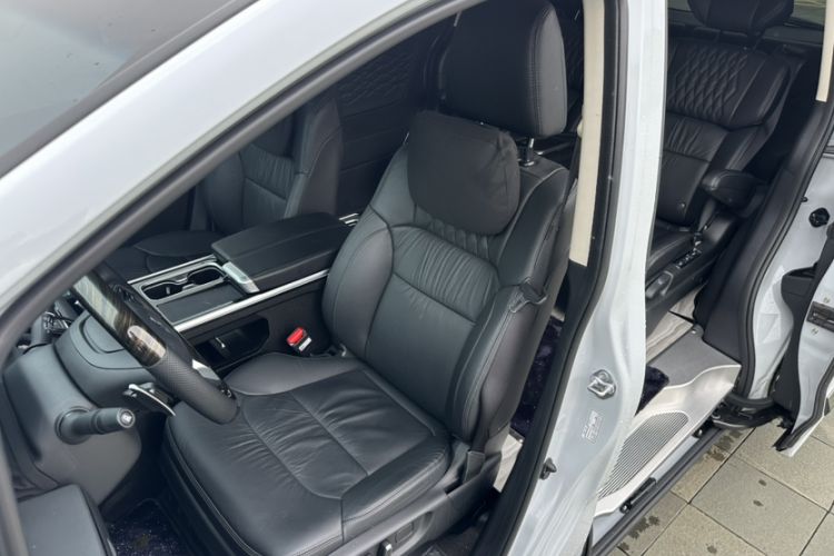 Used Honda Elysion 2024 2.0L eHEV Luxury Edition