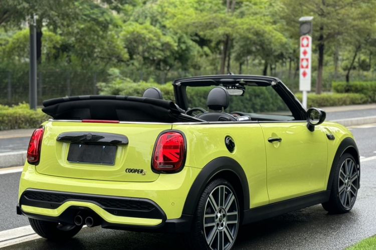 Used MINI MINI 2023 Second Facelift 2.0T COOPER S CABRIO Artist