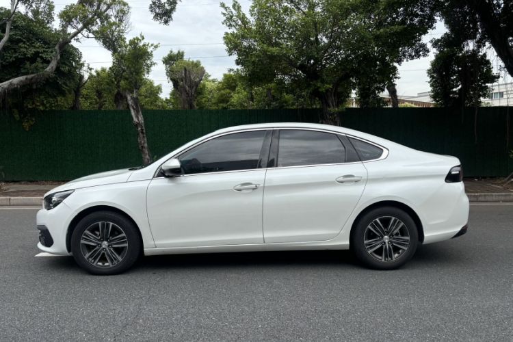 Used Peugeot 308 2016 1.6L Automatic Luxury Edition Exterior 4