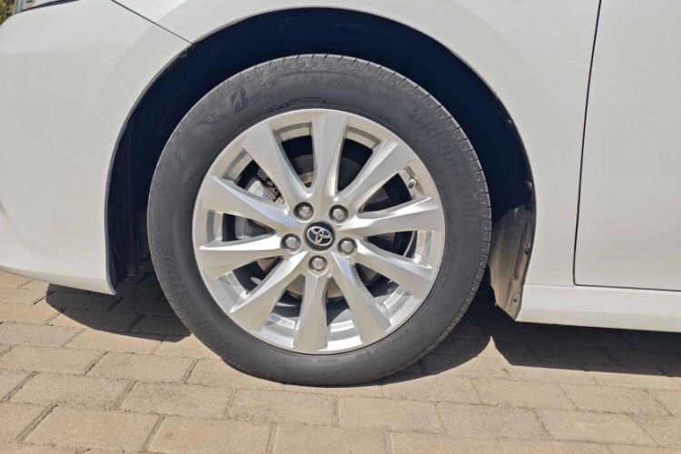 Used Toyota Camry 2019 Revised Version 2.0G Luxury Edition Exterior 5