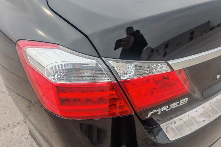 Used Honda Accord 2015 2.0L LX Comfort Edition
