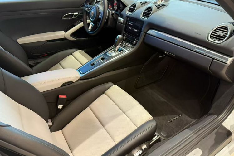 Used Porsche 718 2022 Boxster T 2.0T