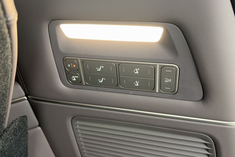 Used Nio ES8 2026 Model 7-seat Executive Luxury Edition
