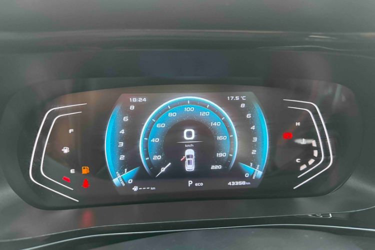 Used CHANGAN OSHAN X5 2021 1.5T DCT Prestige Edition Odometer Close Up