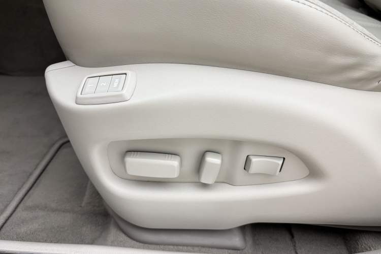 Used Cadillac SRX 2014 3.0L Luxury Model