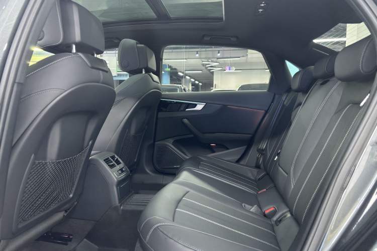 Used Audi A4L 2023 40 TFSI Bang & Olufsen Starry Night Edition Interior 8