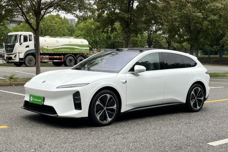 Used Nio ET5T 2025 75 kWh Touring