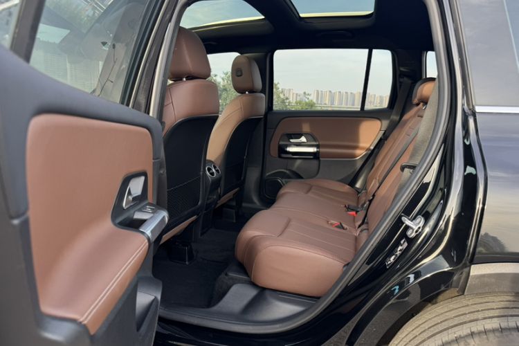 Used Mercedes-Benz GLB 2024 GLB 220 Dynamic Edition Interior 15