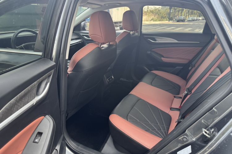 Used CHANGAN Eado 2024 PLUS Blue Whale NE 1.4T GDI DCT High-Energy Edition Interior 3