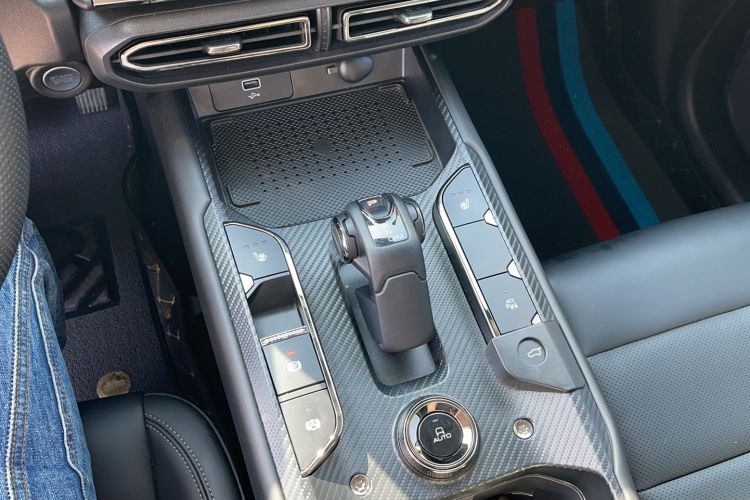 Used Haval H Dog 2023 1.5T Two-Wheel Drive Chao Ye Version Plus Gear Lever