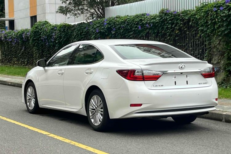 Used Lexus ES 2015 200 Elite Edition
