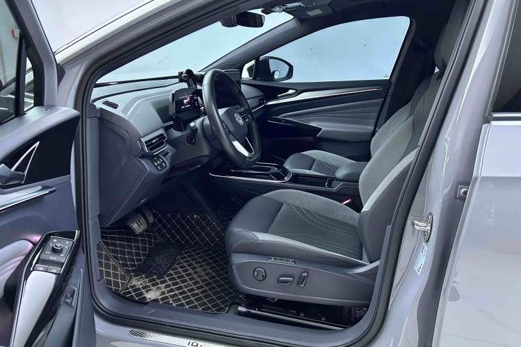 Used Volkswagen ID.4 CROZZ 2022 Long-Range Lite PRO Edition Left Front Seat