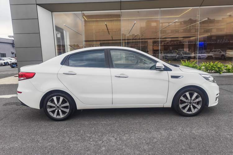 Used Kia K2 2015 Sedan 1.6L Automatic Transmission Premium Exterior 7