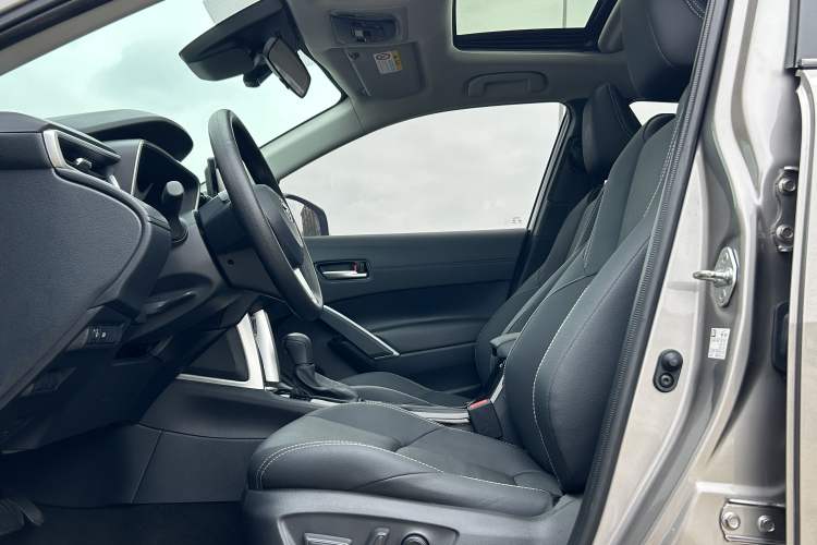 Used Toyota FRONTLANDER 2023 2.0L CVT Luxury Edition Interior 1