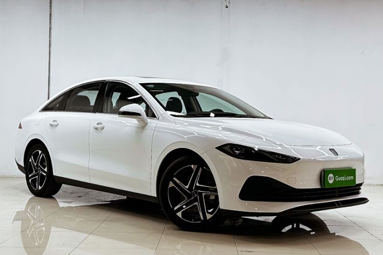 Used Roewe D7 2023 DMH 125km Superior Edition
