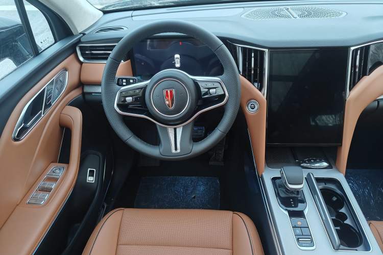 Used Hongqi HS7 PHEV 2025 Model 2.0T PHEV Four-Wheel Drive 2 Million Units Commemorative Edition 6-Seater