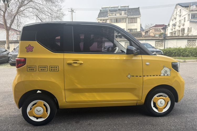 Used Wuling Hongguang MINIEV 2021 Macaron Fashion Model Lithium Iron Phosphate Exterior 6