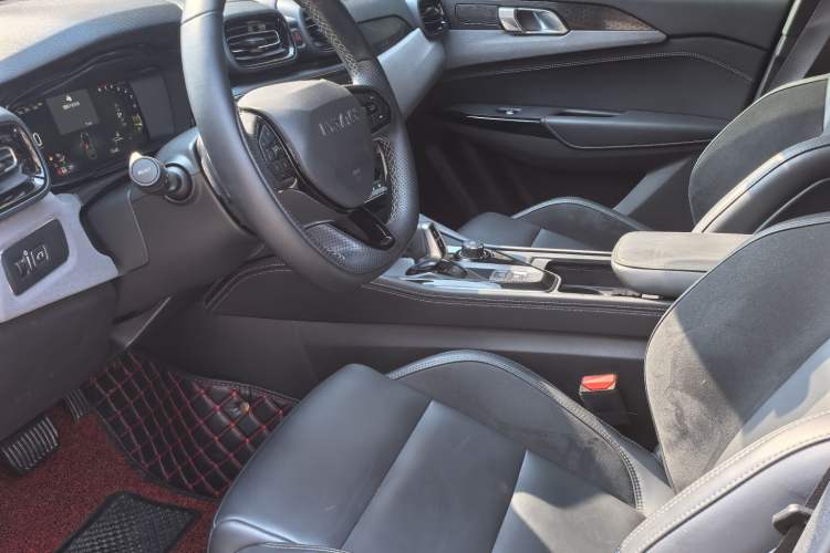 Used Lynk & Co 03 2022 1.5TD DCT JingPlus Interior 5