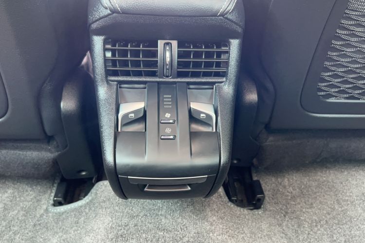 Used DS 5 2015 1.6T Luxury Edition THP160