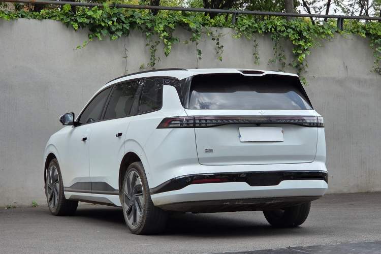 Used Dongfeng eπ eπ008 2025 636Ultra All-Electric Version 5 Seats Exterior 8