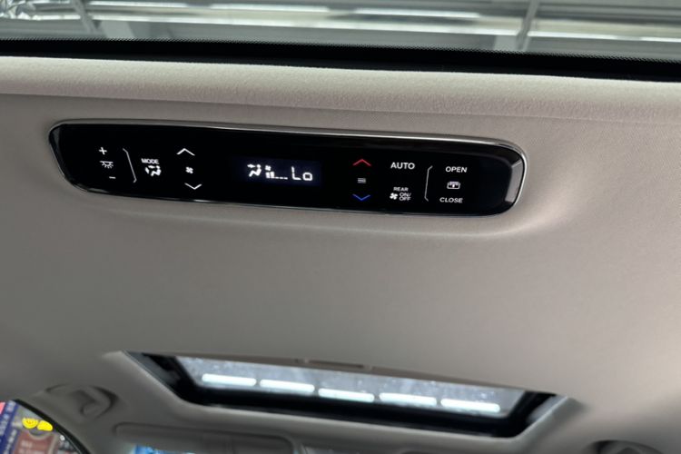 Used Honda Elysion 2022 2.0L eHEV Luxury Edition