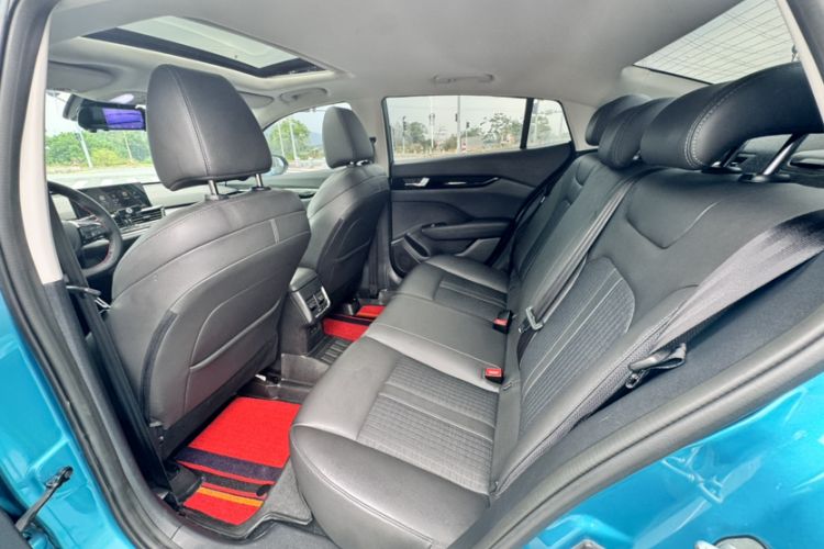 Used Dongfeng Aeolus Yixuan 2020 230T Automatic Cool Edition Interior 3