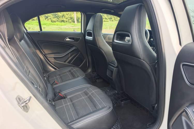 Used Mercedes-Benz A-Class (Import) 2016 A 200 Fashion Model