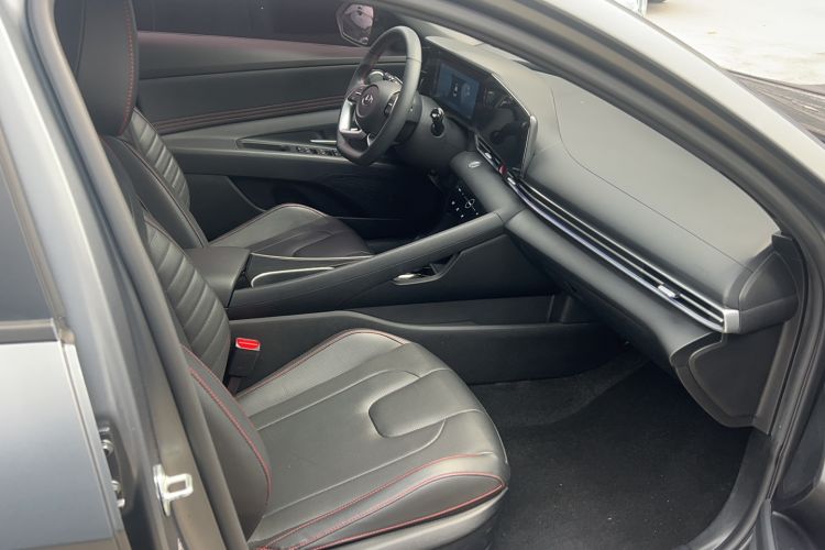 Used Hyundai Elantra 2022 1.5L CVT LUX Prestige Edition