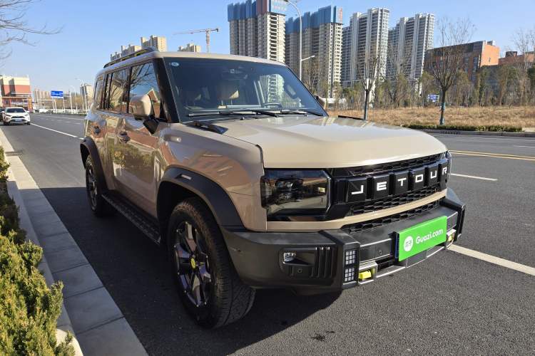 Used JETOUR Traveler 2023 2.0T All-Wheel Drive CrossPRO+