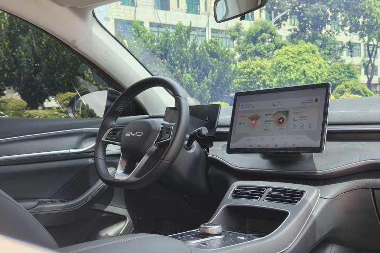 Used BYD Destroyer 05 2024 HONOR Edition DM-i 55KM Luxury Model
