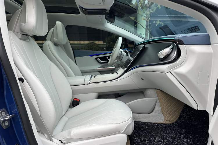 Used Mercedes-Benz EQE 2022 350 First Edition Special Version