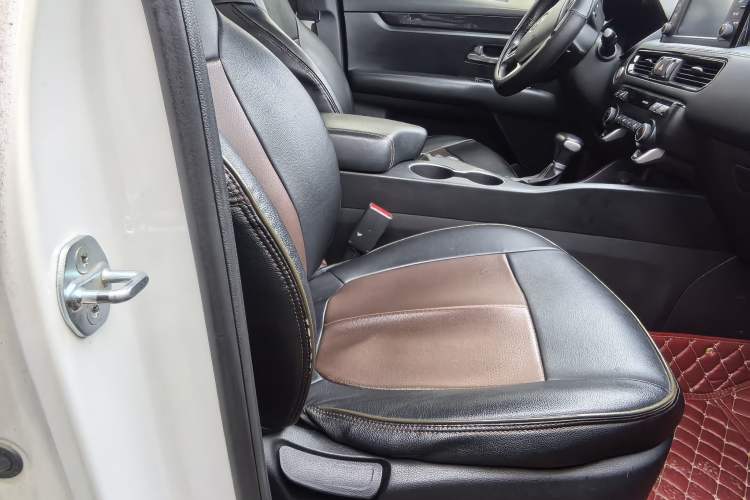 Used Kia KX7 2017 2.0T Automatic Two-Wheel Drive GLS 7-Seater