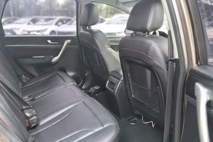 Used Haval H6 2015 Sport Edition 1.5T Automatic Two-Wheel Drive Luxury Model