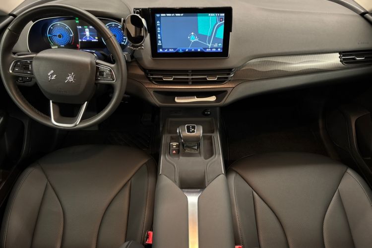 Used Hongqi E-QM5 2022 431 km Charge & Enjoy Edition