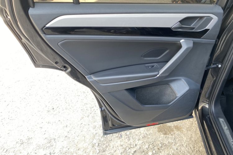 Used Volkswagen Tayron 2019 330TSI Two-Wheel Drive Luxury Model China VI Standard Interior 4